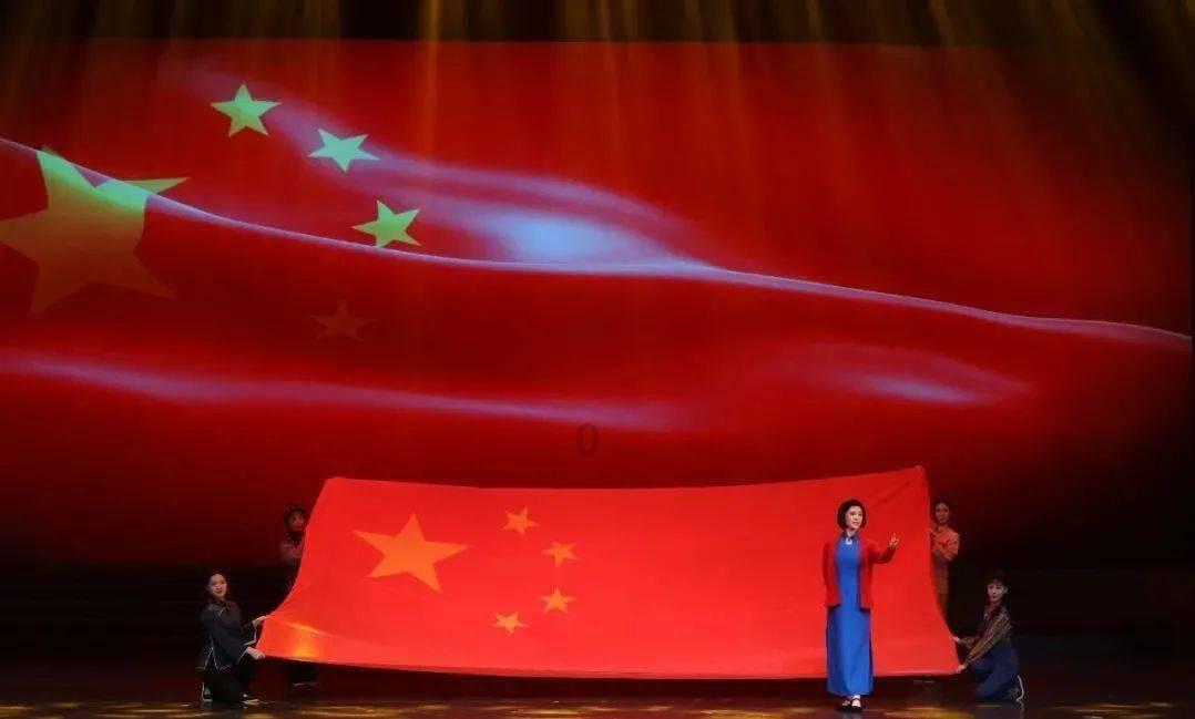 传祺影豹和别克威朗的方向一样大吗